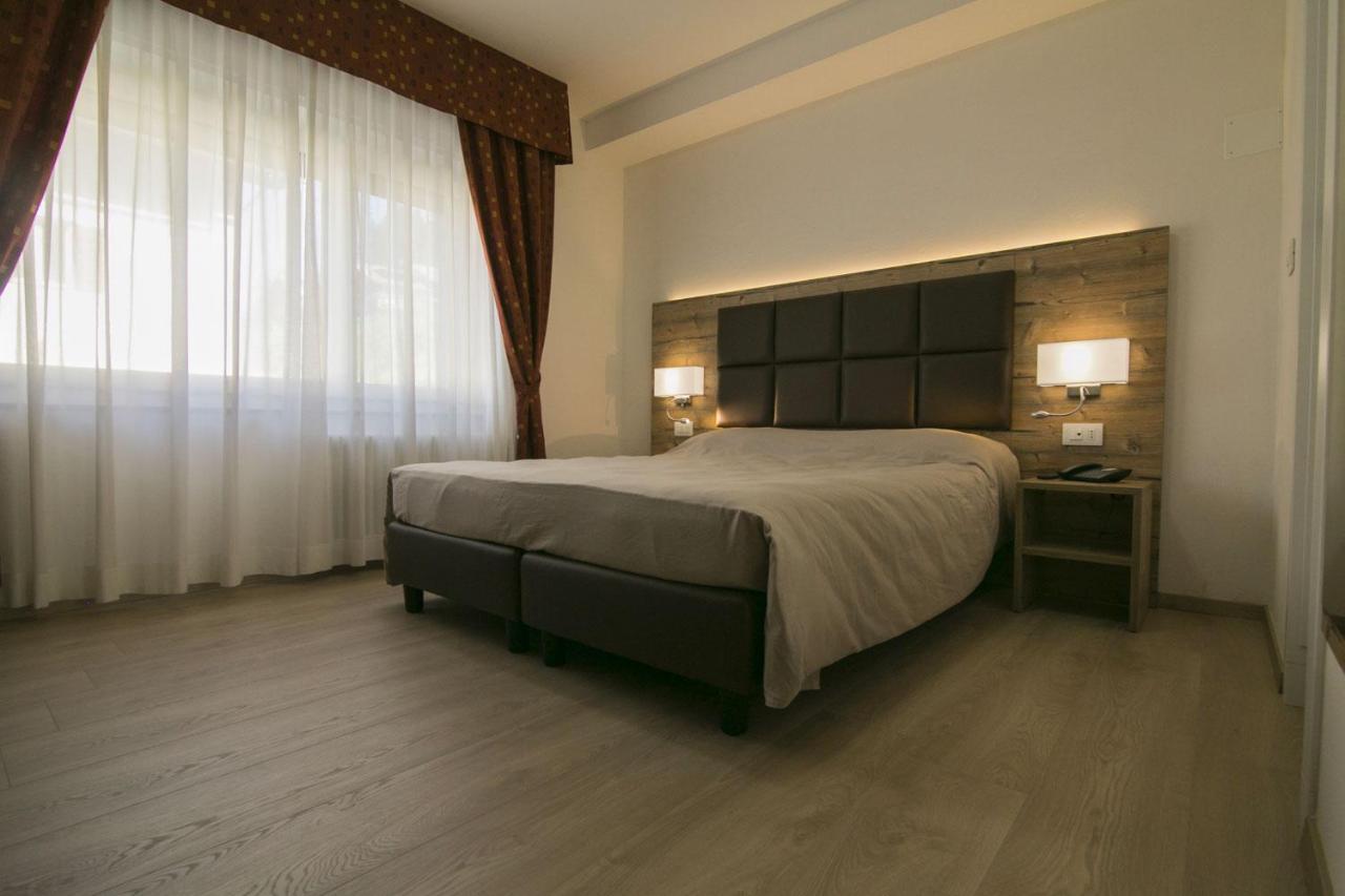 Hotel Tre Pini Danta Екстериор снимка